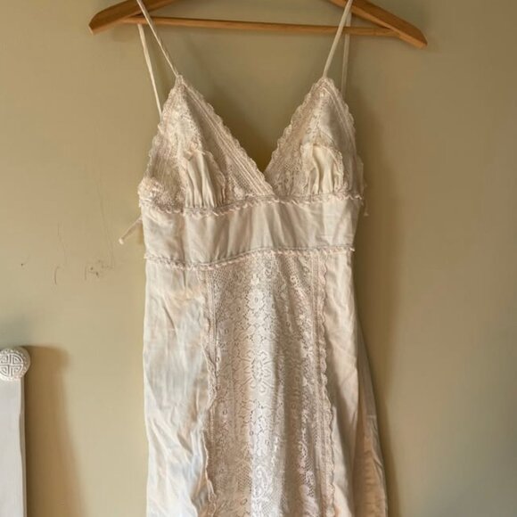 Vintage 1970s bohemian white lace wedding dress - minimalist 70s extra small - Picture 2 of 7